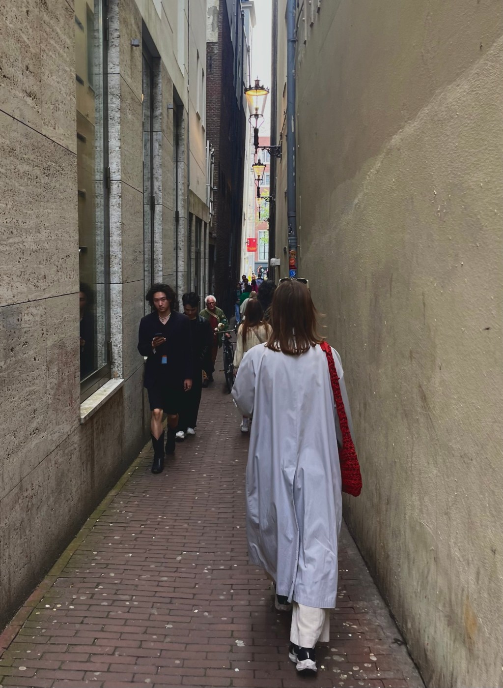 Narcotizing Dysfunction in Mass Media: Exploring a Political World in Mass&nbsp;Connection